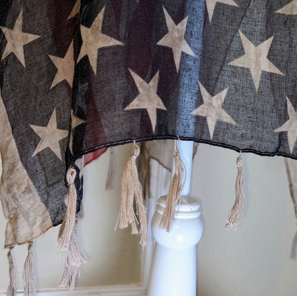American Patriot Distressed Flag Sheer Shawl w Tassels NWT - Picture 6 of 8